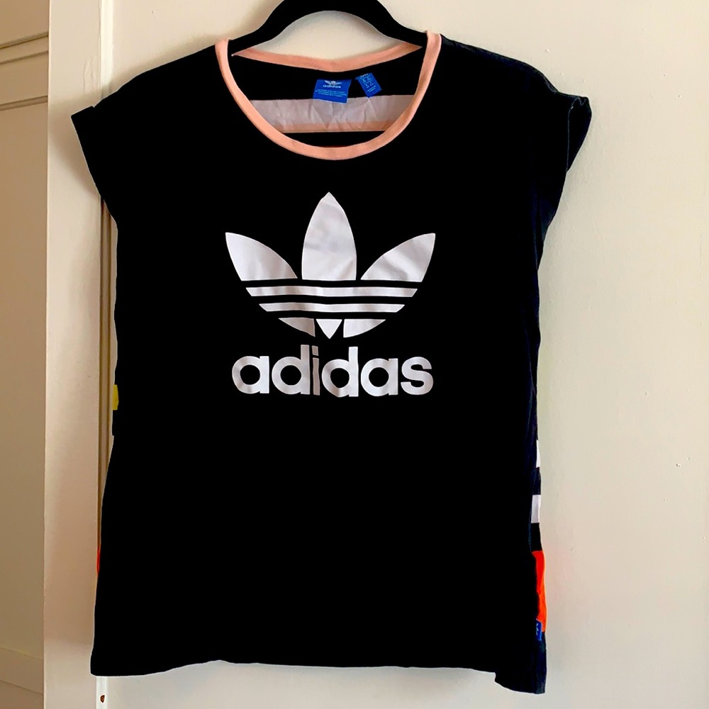 Adidas t-shirt